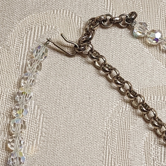 Vintage Signed DB Aurora Borealis Silver Choker Necklace with Teardrop Pendant - Picture 5 of 12